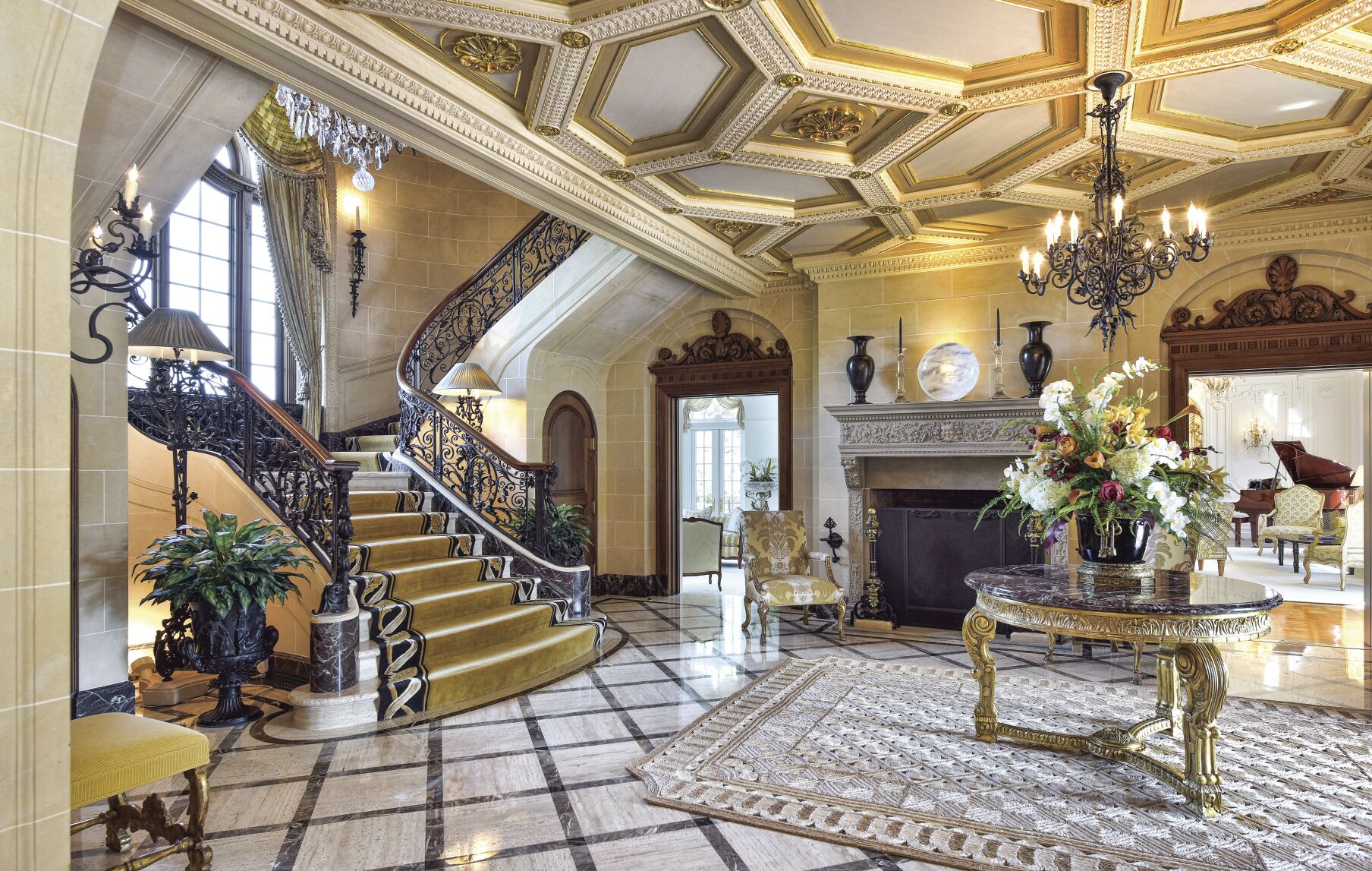 foyer.jpg